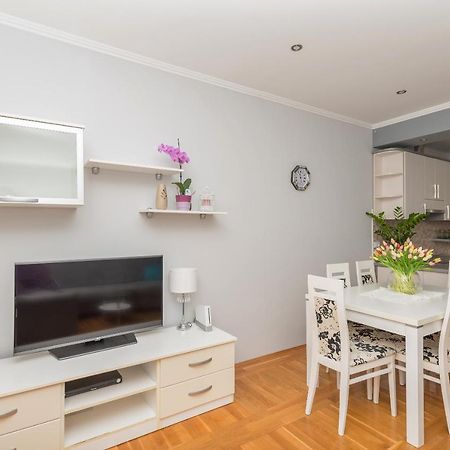 מאקרסקה Long Apartment מראה חיצוני תמונה