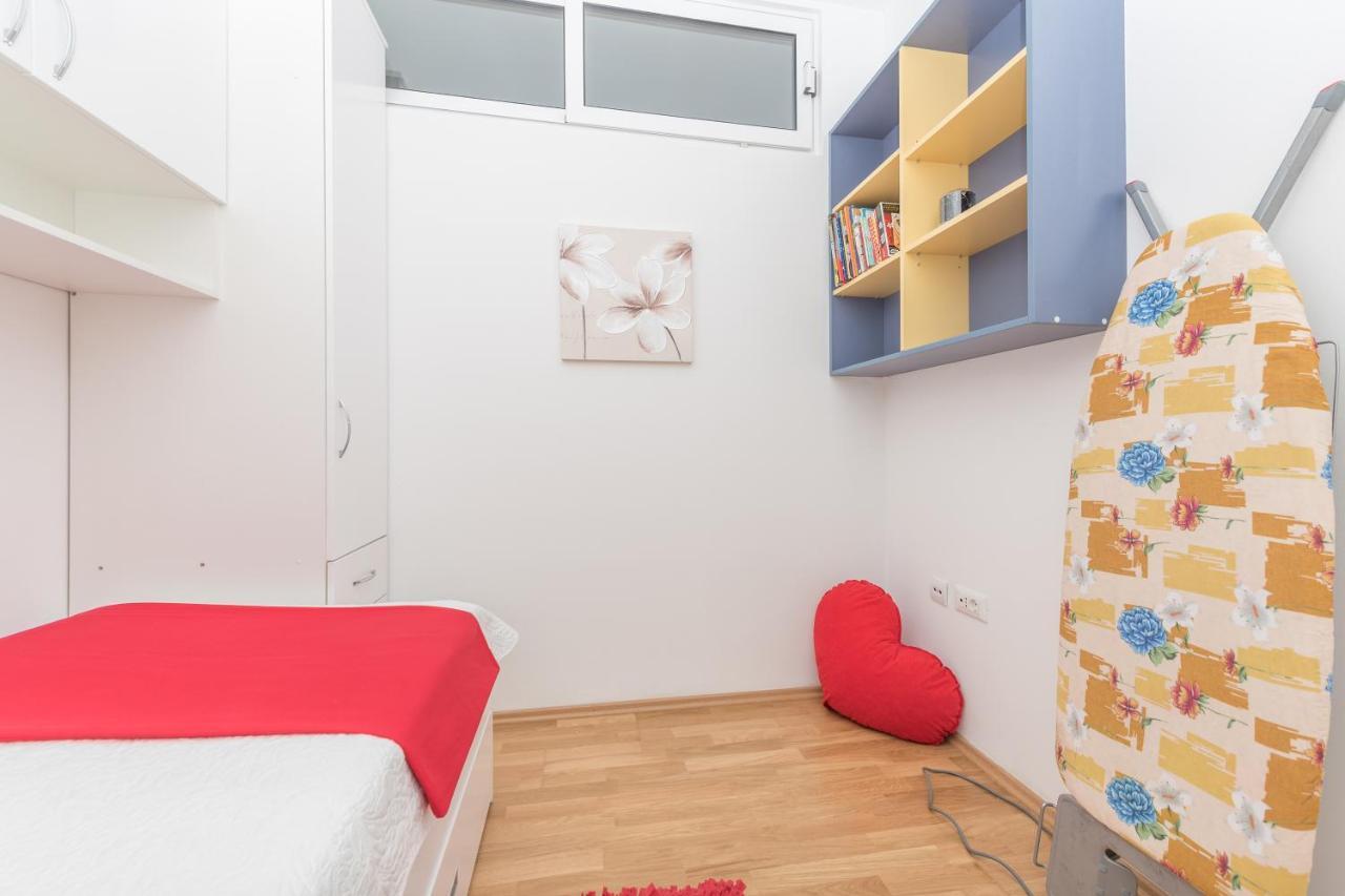 מאקרסקה Long Apartment מראה חיצוני תמונה