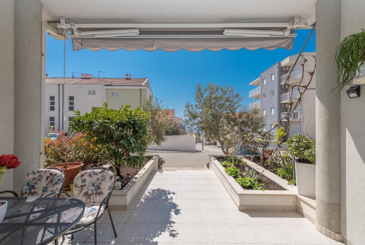 מאקרסקה Long Apartment מראה חיצוני תמונה