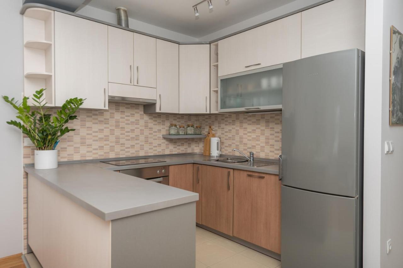 מאקרסקה Long Apartment מראה חיצוני תמונה