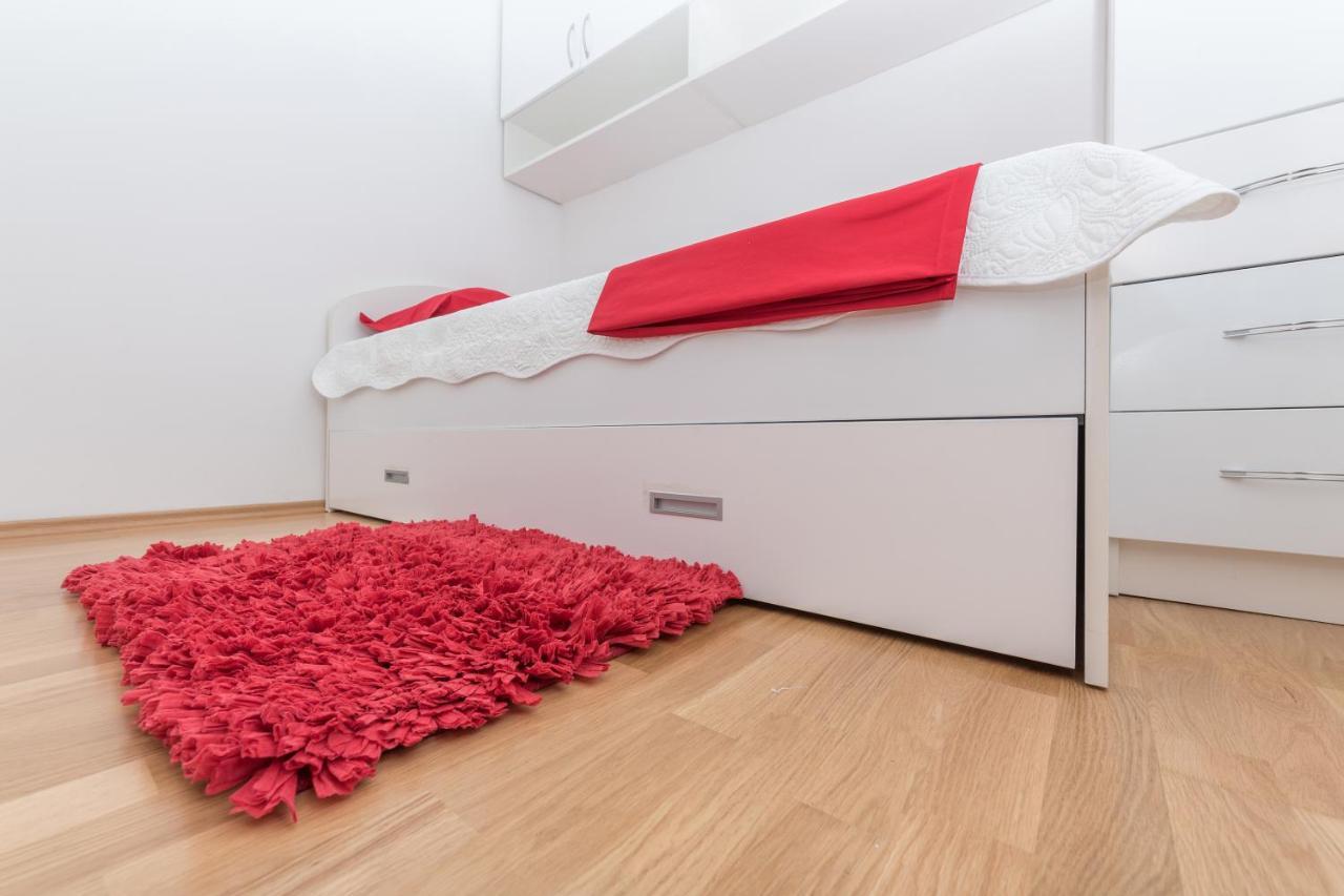 מאקרסקה Long Apartment מראה חיצוני תמונה